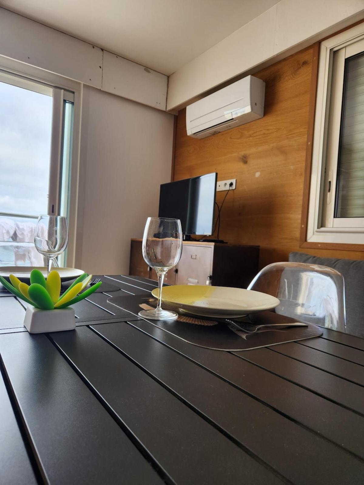 Tres Bel Appartement Cap Esterel Saint-Raphaël Exterior foto